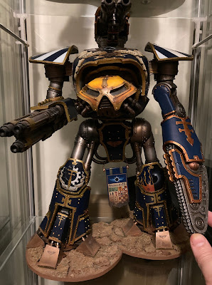 Reaver Titan: Блиц-оружие с цепным кулаком в бою на близкой дистанции